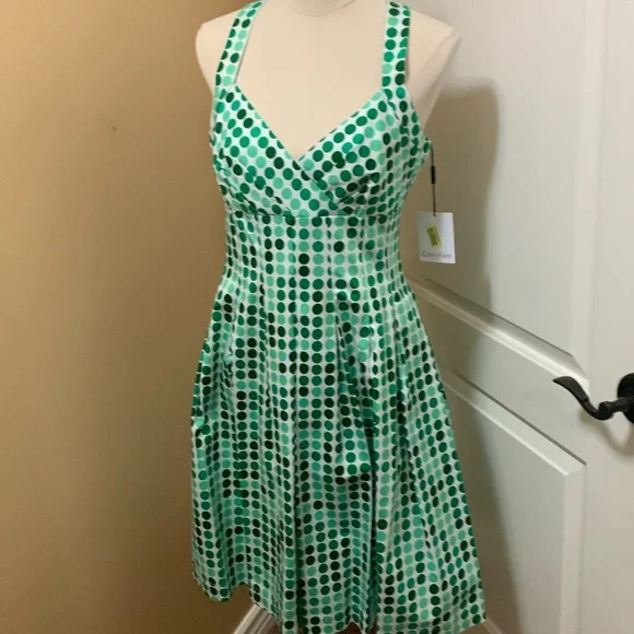 NWT CALVIN KLEIN green and white fit and flare adorable dress ! Size 8